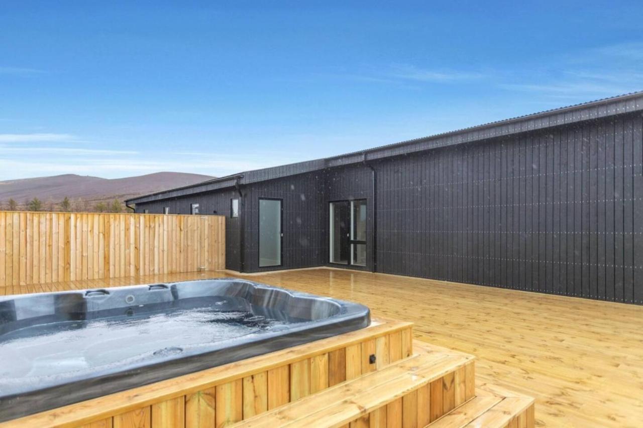 Luxury Log Home With A Hot Tub Selfoss Kültér fotó
