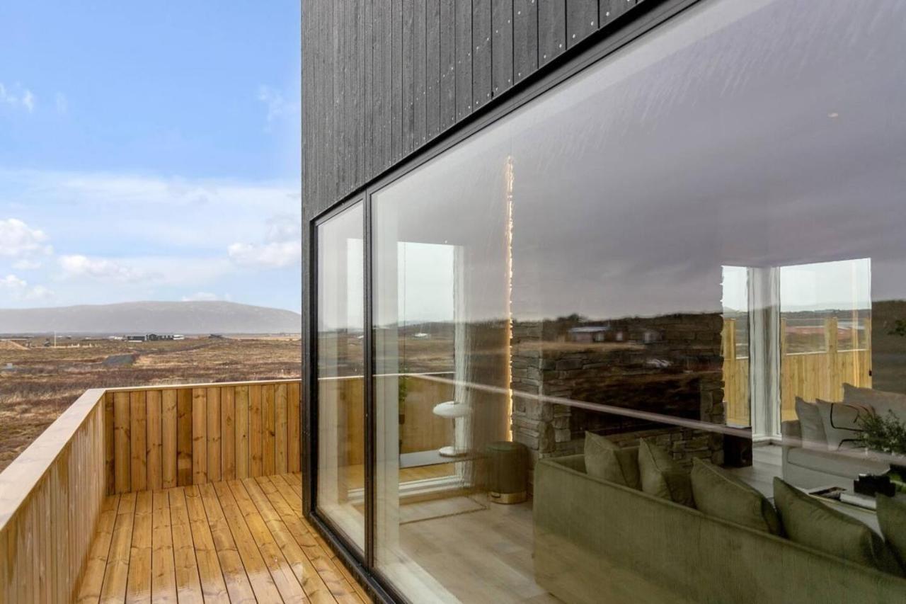 Luxury Log Home With A Hot Tub Selfoss Kültér fotó